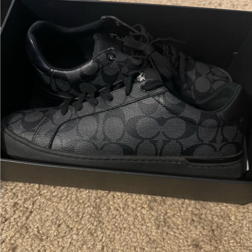 Coach shoes size 8